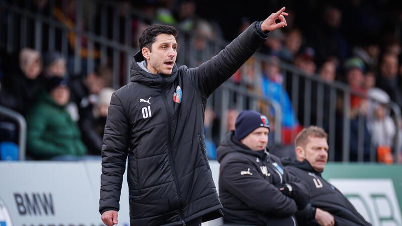 D/A will sich neu ausgerichtet mit alter Leidenschaft beweisen Trainer Oliver Ioannou verpasste krank das Heimspiel gegen den ETV und muss die Ausfälle aus dem Spiel nun beim FC St. Pauli kompensieren.