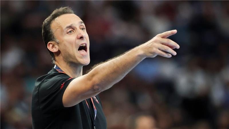 THW Kiel beendet Negativserie gegen die MT Melsungen Trainer Roberto Garcia Parrondo spielte mit der MT Melsungen in Kiel.