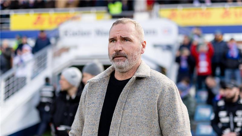 Trainer Tim Walter von Holstein Kiel. 