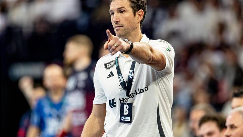 HSV Hamburg schockt Füchse Berlin mit 39:38-Auswärtssieg Trainer Torsten Jansen und der HSV Hamburg spielten in Berlin.