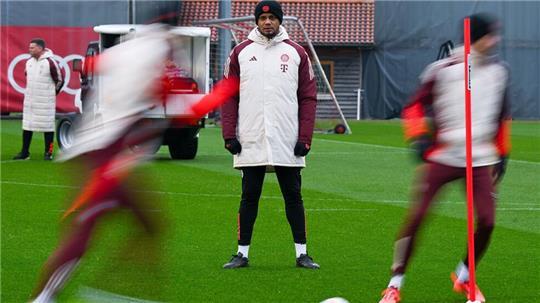 Trainer Vincent Kompany strebt einen Sieg an.