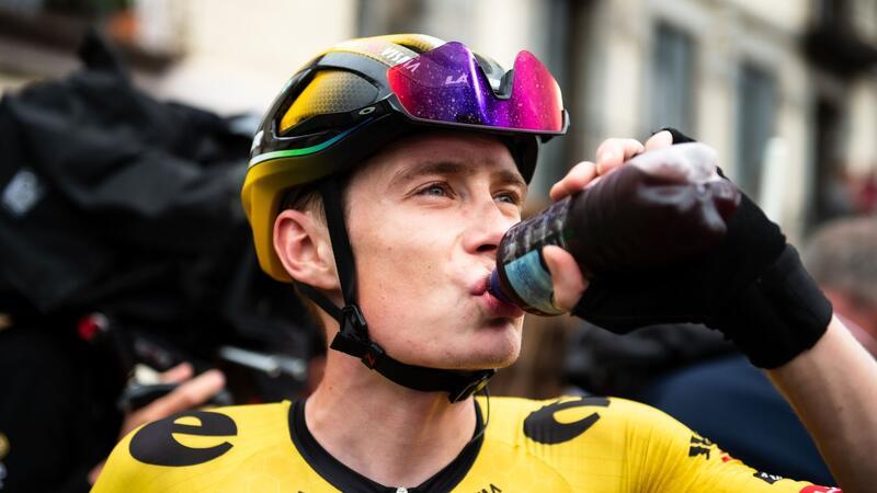 Vingegaard zurück auf dem Rad: Hoffen auf die Tour-Teilnahme Trainierte erstmals wieder draußen auf dem Rad: Jonas Vingegaard.