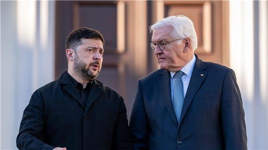 Treffen im Schloss Bellevue: Bundespräsident Steinmeier und der ukrainische Präsident Selenskyj.