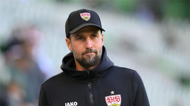Stuttgarts Hoeneß freut Rosicky-Lob: „Kann ich zurückgeben“ Trifft mit dem VfB Stuttgart am Dienstag auf Sparta Prag: Trainer Sebastian Hoeneß.
