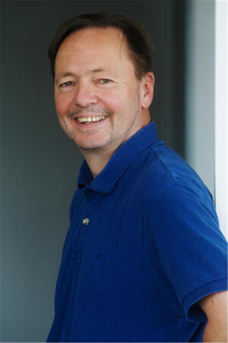 Recht auf Pfand: „Es ist wurscht, ob die Dose zerdrückt ist“ Tristan Jorde von der Verbraucherzentrale Hamburg ist Fachmann rund ums Pfand.