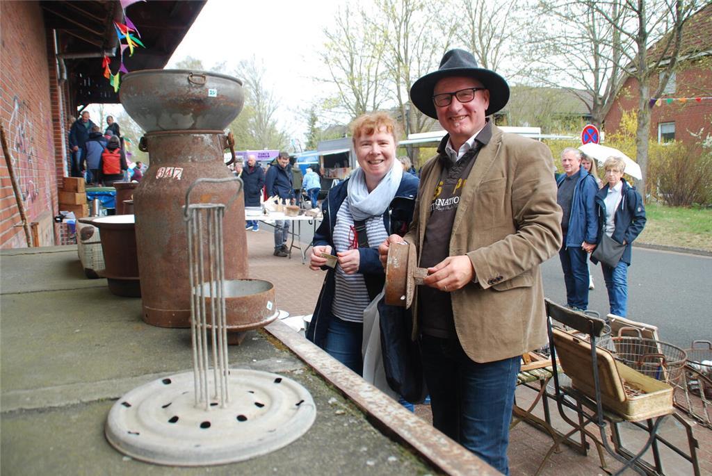 Trödelonkel Ralf mit Iris Deitrich