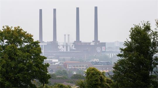 Trübe Stimmung bei Volkswagen. Können die geplanten Betriebsversammlungen Aufhellung bringen? 