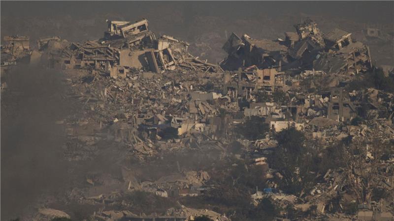 Trümmerlandschaft - Gebäude im Gazastreifen nach israelischem Luftangriff