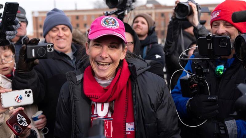 Trump Anhänger feierten die Freilassungen als Sieg.