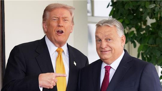 Trump betont bei Treffen immer sein gutes Verhältnis zu Orban. (Archivbild)