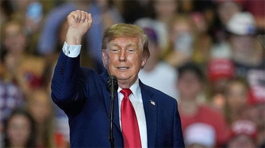 Trump feierte die Gewalt gegen Störer seiner Rede.
