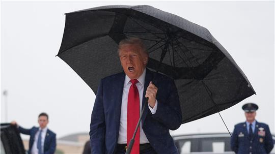 Trump fliegt nach Israel.