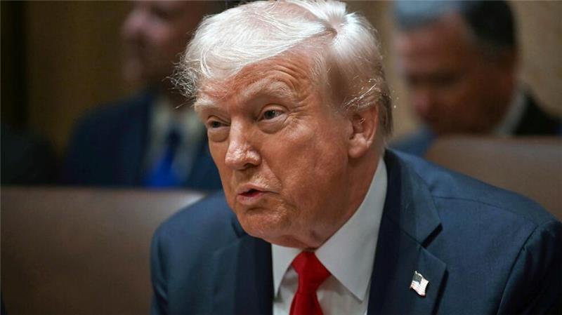 Trump hat während seiner ersten Kabinettssitzung nach seiner Wiederwahl über etliche Themen gesprochen - auch Zölle.