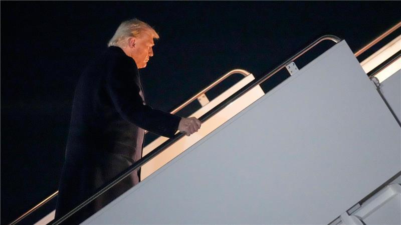 Trump auf Asien-Reise: Xi, Deals und Friedensabkommen Trump ist zu seiner Asien-Reise aufgebrochen.