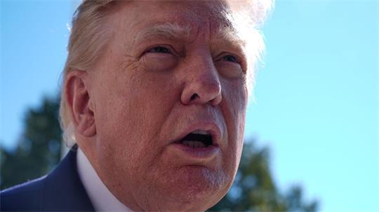 Trump richtet eine Warnung an die Huthi-Miliz.