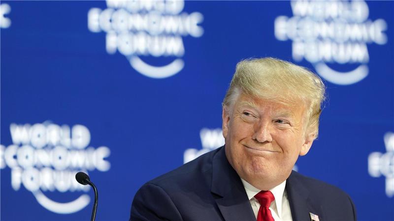 Trump schimpft über die Globalisierung. Aber er scheint sich in Davos wohlzufühlen: Als US-Präsident nimmt er bereits zum dritten Mal persönlich teil. (Archivbild)