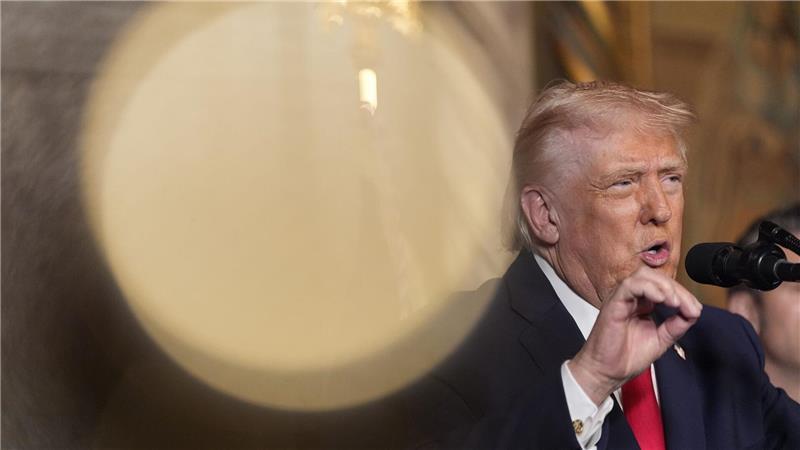 Trump schlug gegenüber Clinton am Montag mildere Töne an. 