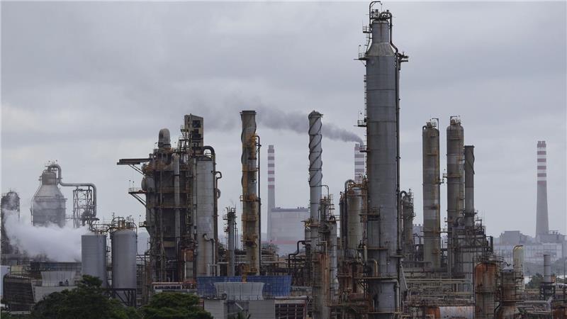 Venezuela nach Maduros Fall vor ungewisser Zukunft Trump schwärmt vom Potenzial der venezolanischen Ölindustrie.