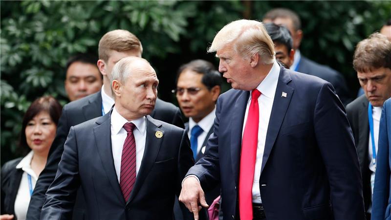 Ukraine-Verhandlungen in Alaska? Trump will Putin empfangen Trump und Putin trafen sich schon mehrmals - darunter in Vietnam. (Archivbild)
