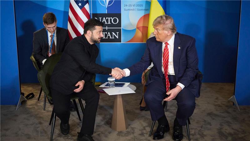 Trump erhöht Druck auf Putin - Warum er umsteuert Trump und Selenskyj am Rande des am Rande des Nato-Gipfels persönlich. (Archivbild)