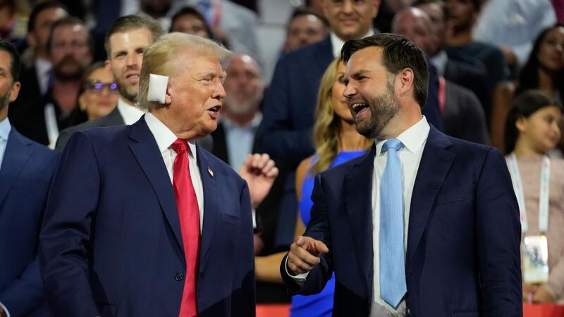 Trump und Vance bei ihrem ersten gemeinsamen Auftritt als mögliches Duo für das Weiße Haus.