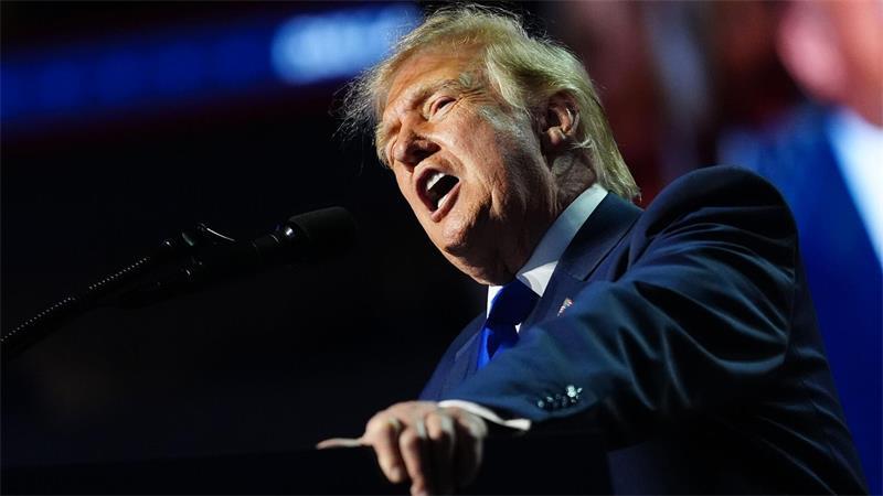 Trump will die Amerikanerinnen und Amerikaner davon überzeugen, bei den Zwischenwahlen Republikaner zu wählen. 