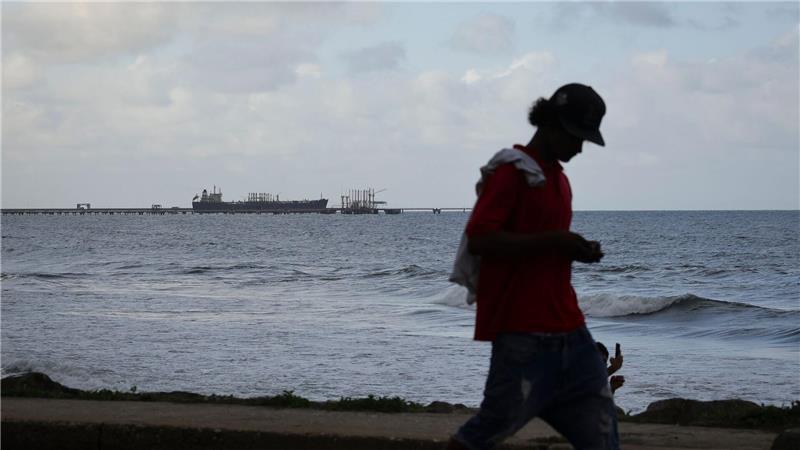 Trump zufolge wollen die USA die Ölindustrie wiederaufbauen.