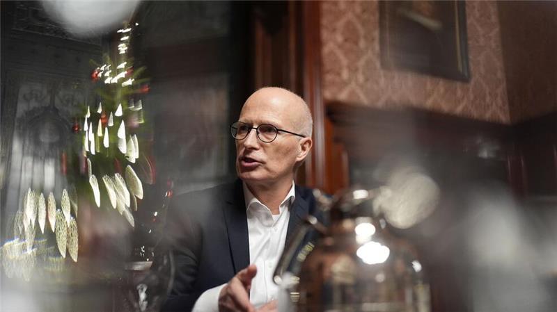 Tschentscher pocht auf Förderzusagen des Bundes Tschentscher pocht bei Infrastrukturprojekten auf Finanzierungszusagen durch den Bund (Archivbild)