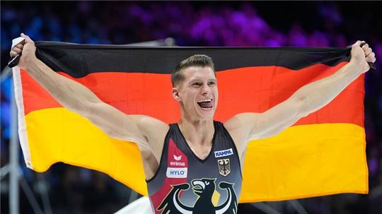 Turner Lukas Dauser gewann WM-Gold am Barren.
