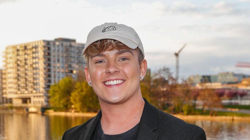 Das neue Alt-und-Jung-Phänomen im Pop Twenty4tim hat 2,7 Millionen Instagram-Follower und sagenhafte 4,9 Millionen TikTok-Anhänger.