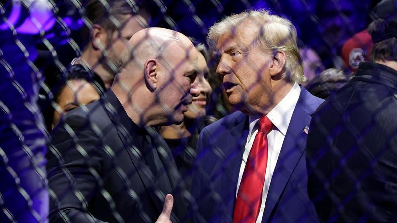 Käfigkampf vor dem Weißen Haus - Trump feiert 80. Geburtstag UFC-Boss Dana White (l.) ist ein glühender Anhänger des US-Präsidenten. (Archivbild)