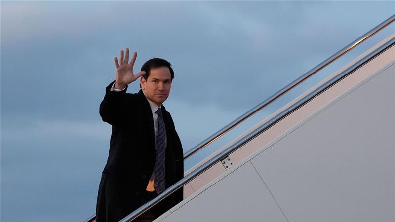US-Außenminister Marco Rubio winkt auf dem Weg zur Münchner Sicherheitskonferenz.