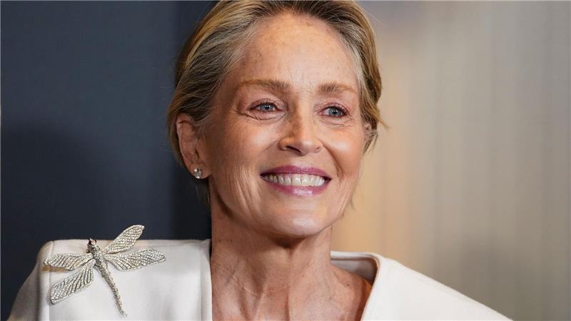 US-Filmstar Sharon Stone („Basic Instinct“) begleitet den österreichischen Süßwaren-Unternehmer Karl Guschlbauer zum Wiener Opernball.