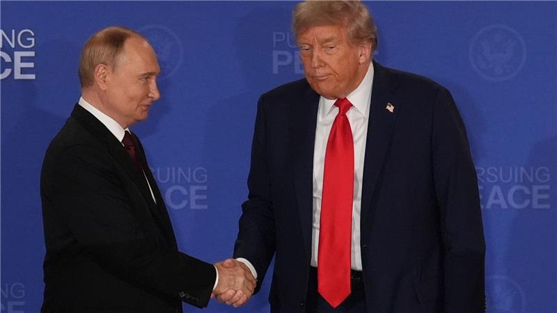 Alaska-Gipfel mit Trump: Wie Putin sich durchsetzte US-Präsident Donald Trump schwenkte nach dem Gipfel in Alaska auf die russische Linie ein.