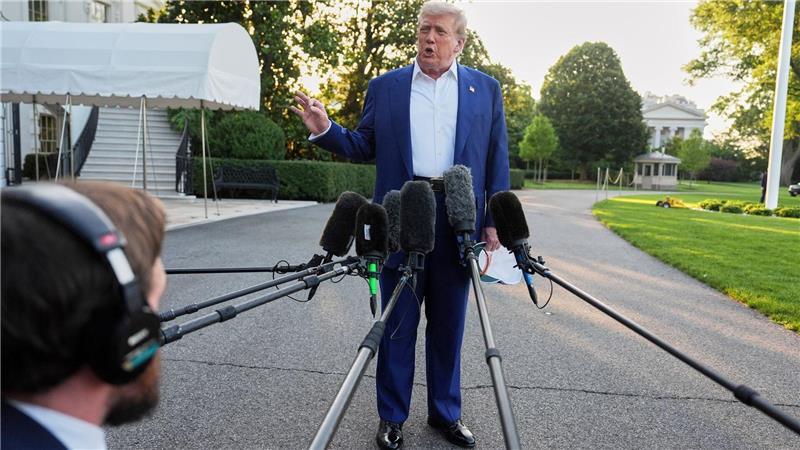 Trump relativiert eigene Aussage zu Machtwechsel im Iran US-Präsident Donald Trump will nach eigenen Worten keine Machtwechsel im Iran erreichen.