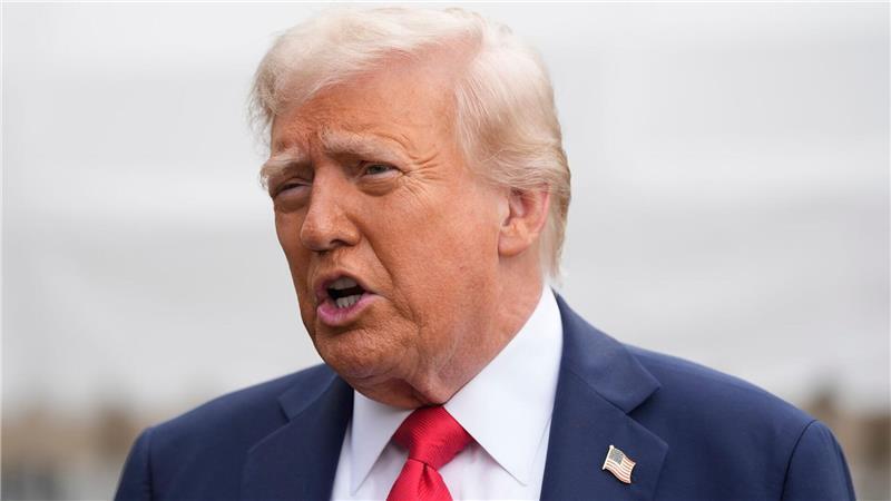 US-Präsident Trump hat Israel aufgefordert, die Bombardierung des Gazastreifens einzustellen.