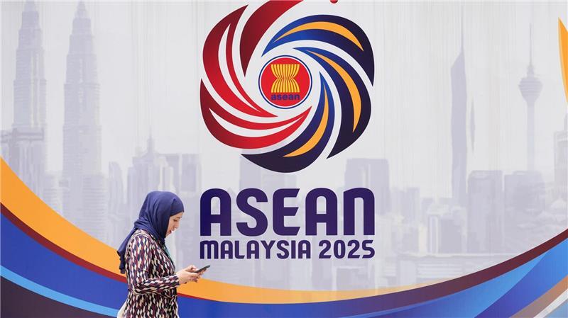 Trump auf Asien-Reise: Xi, Deals und Friedensabkommen US-Präsident Trump hat erst ein Mal zuvor an einem Asean-Gipfel teilgenommen.