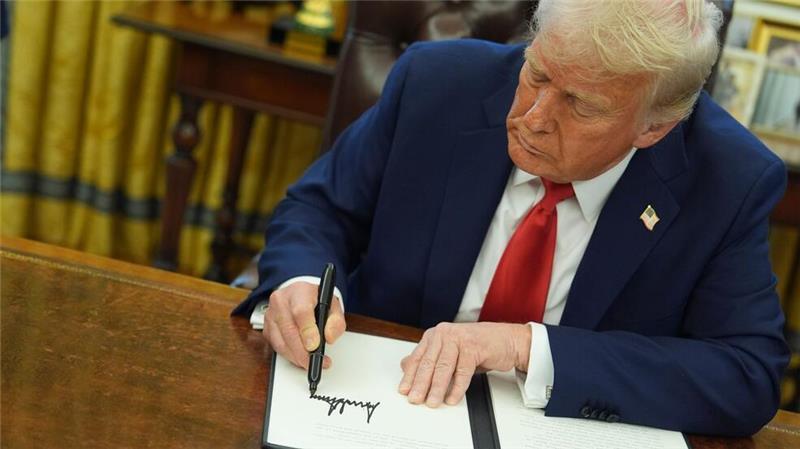 US-Präsident Trump hat nach seiner Vereidigung sofort damit begonnen, den Staatsapparat umzukrempeln.