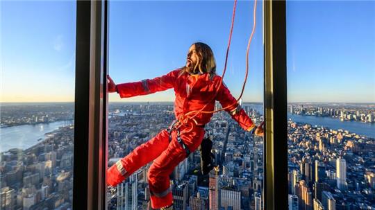 US-Schauspieler Jared Leto klettert am Empire State Building hoch.