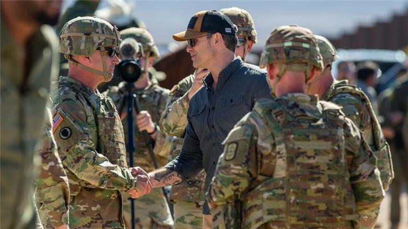 Pentagon will Transmenschen aus dem Militär schmeißen US-Verteidigungsminister Hegseth soll die Anordnung von Präsident Trump umsetzen. (Archivbild)