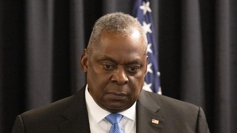 Weitere Attacken auf Amerikaner im Irak und Syrien US-Verteidigungsminister Lloyd Austin betont, es habe sich um einen Präzisionsschlag zur Selbstverteidigung gehandelt.