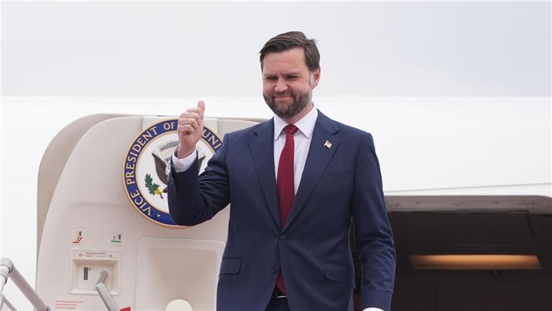 US-Vizepräsident J.D. Vance trifft zu Gesprächen mit Vertretern des Iran in Islamabad ein.