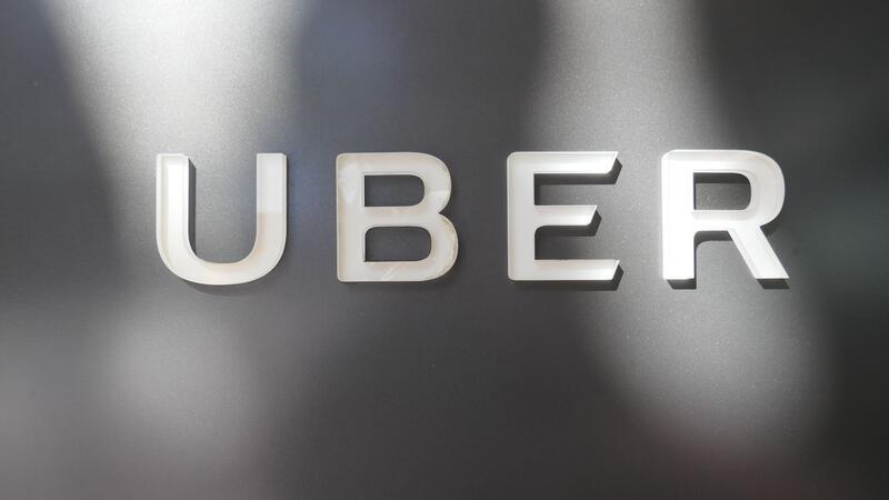 Millionen-Buße für Uber für Übermitteln von Fahrerdaten Uber kassiert ein saftiges Bußgeld, weil es Fahrerdaten bei der Übermittlung von Europa in die USA nicht ausreichend geschützt haben soll (Archivbild).