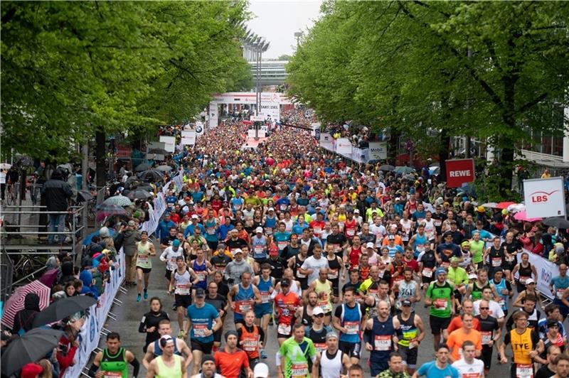 Über 20.000 Aktive werden am Sonntag an den Messehallen in Hamburg auf die verschiedenen Laufstrecken gehen. Archivfoto: dpa