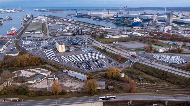 Über den Rostocker Hafen soll Wasserstoff in Form von Ammoniak nach Deutschland gelangen. (Archivbild)