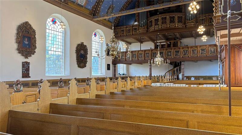 Über dimmbare Leuchtelemente kann die Kirche in unterschiedlichem Licht erstrahlen.