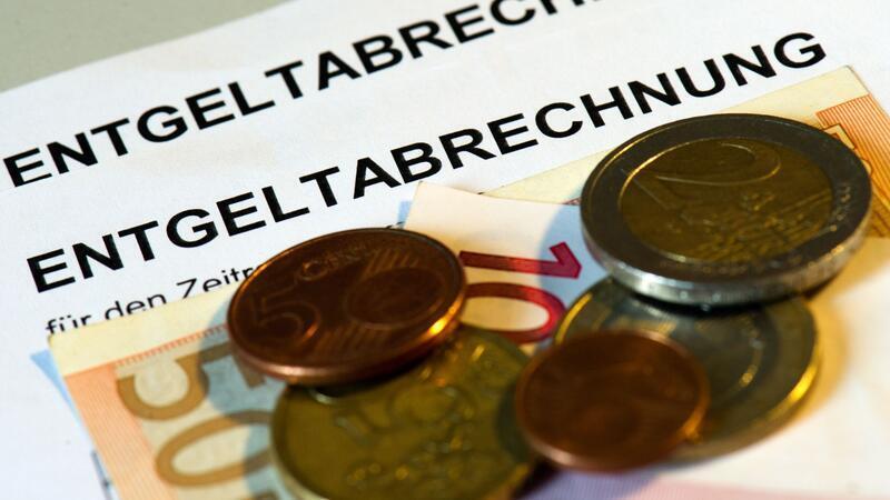 Armutsrisiko im Alter: 443.000 Niedersachsen verdienen weniger als 2.750 Euro Überdurchschnittlich viele Arbeitnehmerinnen und Arbeitnehmer gehören aus Sicht der Linkspartei in Niedersachsen zu den Geringverdienern. (Symbolbild)