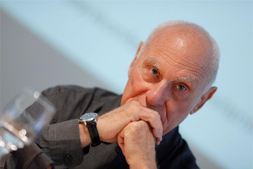 Übereinstimmenden US-Medienberichten zufolge starb Serra im US-Bundesstaat New Y...