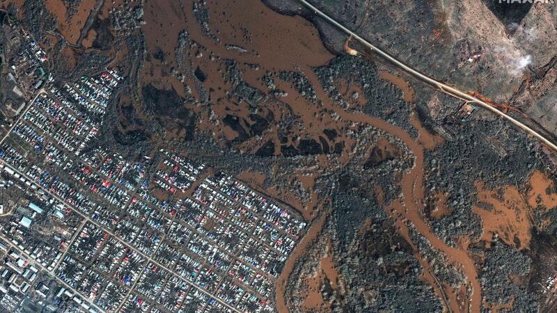 Wasser in russischem Flutgebiet steigt weiter stark an Überflutete Gebiete in Sorochinsk in Russland.