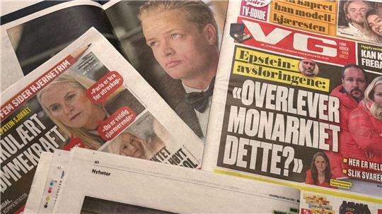 „Überlebt die Monarchie das?“ titelt eine norwegische Zeitung angesichts der Skandale um Kronprinzessin Mette-Marit und ihren Sohn Marius Borg Høiby.